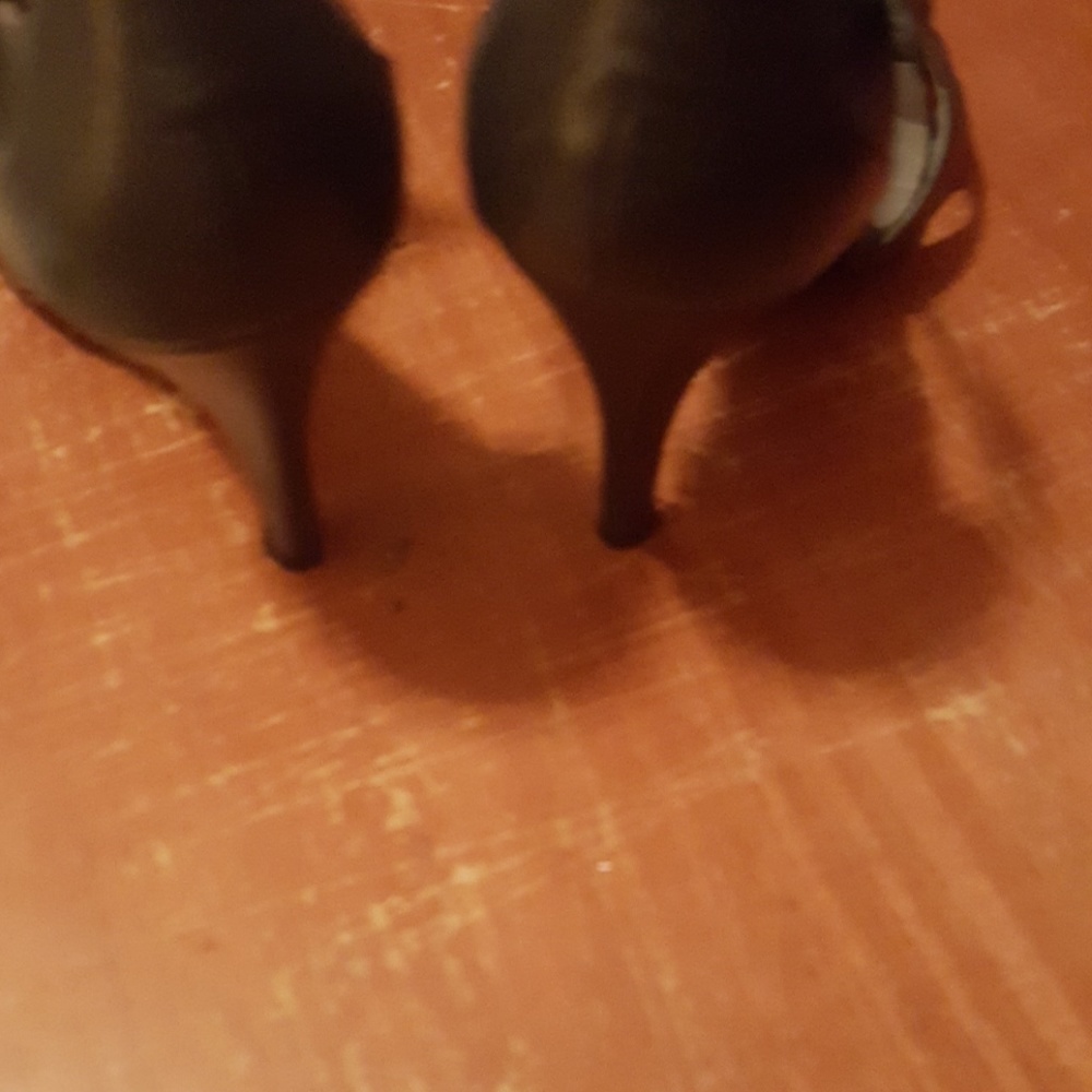 Shoes - Picture 2 of 2